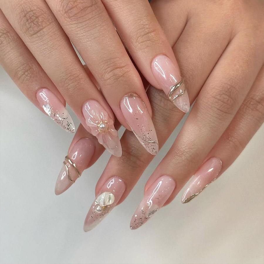Blanche Nail Lounge