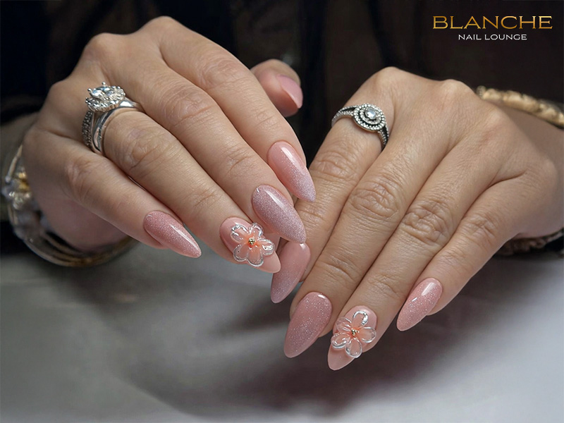 Blanche Nail Lounge