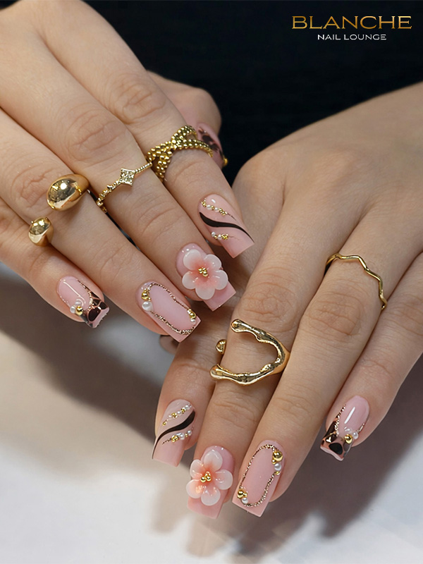 Blanche Nail Lounge
